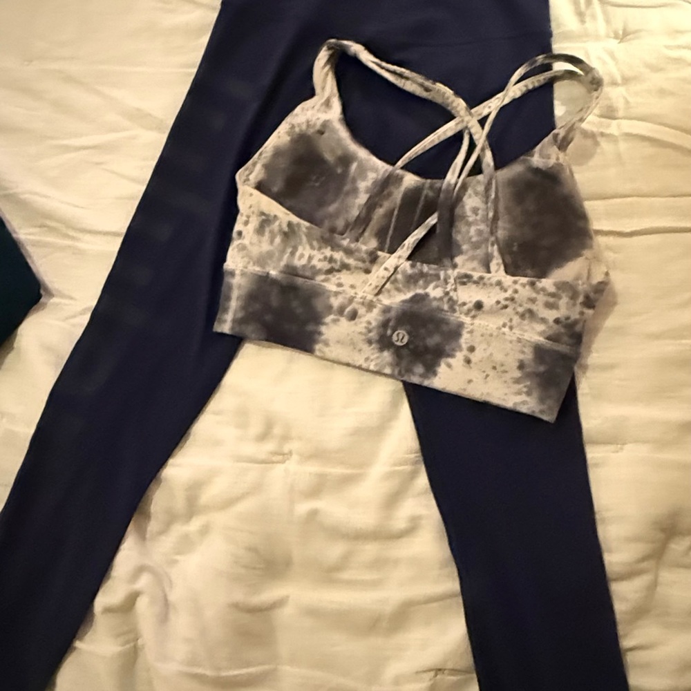 Lululemon Athletica Gray Tie-Dye Bra and Navy Leggings - Picture 1 of 5